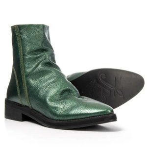 Free People Metallic Green Leather Pointed Toe Amarone Ankle Boots